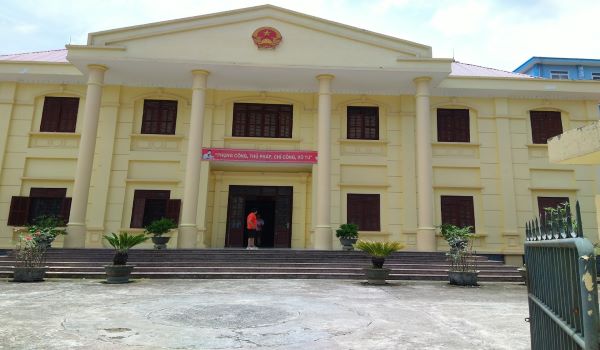 Mẫu đơn khởi kiện tại tòa án nhân dân huyện Bắc Hà Tỉnh Lào Cai mới nhất năm 2024.