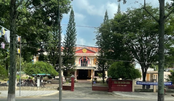 Mẫu đơn khởi kiện tại tòa án nhân dân huyện Định Quán Tỉnh Đồng Nai mới nhất năm 2024
