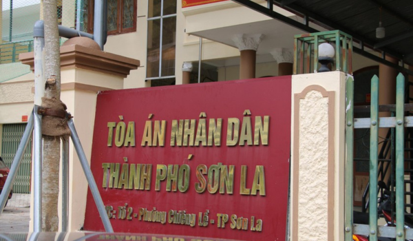 Mẫu đơn khởi kiện tại tòa án nhân dân thành phố Sơn La Tỉnh Sơn La mới nhất năm 2024.