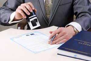 Những hợp đồng nào bắt buộc phải công chứng, chứng thực