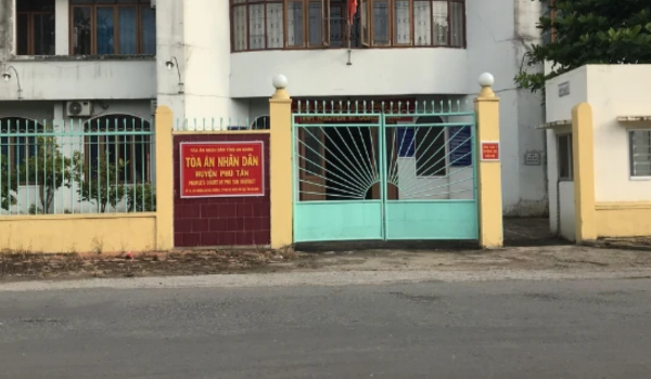 Mẫu đơn khởi kiện tại tòa án nhân dân Huyện Phú Tân Tỉnh An Giang